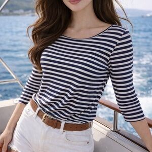 Forever 21 Striped Navy Top - Navy & White M Size